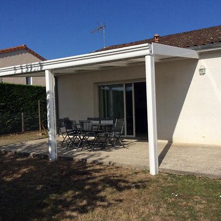 Maison D'Hotes Saint-Julien-l'Ars 外观 照片